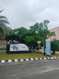 Pearl suites at omaxe eternity near prem mandir - 1