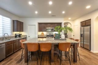 Heated Pool•Free Spa • Game Room • Fire Pit • BBQ - 4