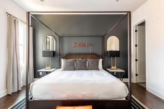 LUXE-Cowboy Country-Patio Hot Tub-Downtown Living - 4