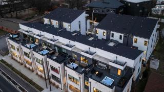 LUXE-Tennessee Row-Heart of Gulch-Mins to Broadway - 4