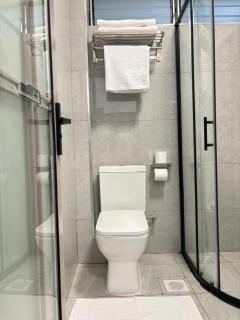 Luxury Westlands 1BR near GTC and Sarit - 9