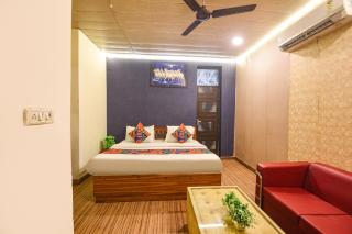 FabHotel Z Heart - 7