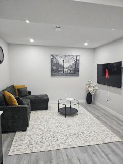 Cozy on Baywater Modern 2 bedroom apartment suite - 2