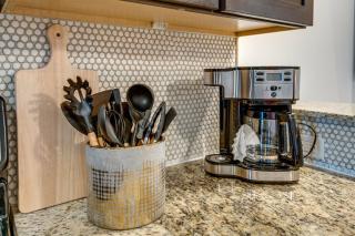 Lofts At 30th - Urban Lounge - Minutes To Broadway - 7