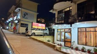 Pure Veg Snow Crest Inn - 9