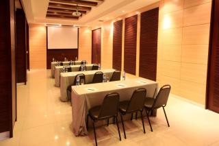 Laemchabang City Hotel - 4