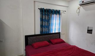 FabHotel RK Grand - 8