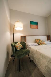 Stylish 2-Bedroom Apt, 4min Walk to Beach - RC7 - Flic-en-Flac - 1