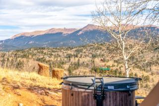A-Frame Cabin with Hot Tub and Epic Pikes Peak Views - Midland - 5