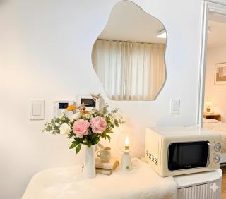 NEW 20sec to Hongdae Stn E3, Entire 3BR Home - 5