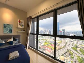 4BR KLCC View MRT 2min Free Parking Big Unit - 5