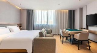 Yian Business Hotel - 1