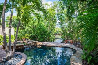 La Buena Vida - Bright Beachy Canal Front Steps to Beach PoolSpa Dock Beach Gear Dogs OK - 6