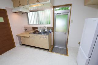 伊良波山荘 2 - 2