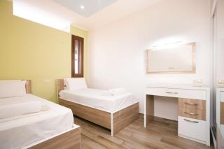 Stylish 2 Bedroom! Heart of city! - 4