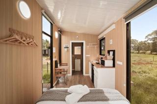 Lazy Daisy Farm by Tiny Away - Warragul - 2