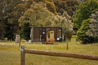 Lazy Daisy Farm by Tiny Away - Warragul - 1