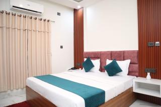 Hotel Pahuna Ghar - 7