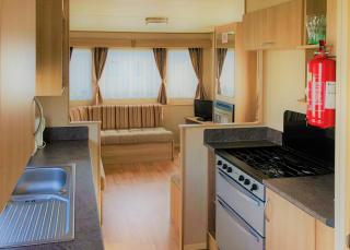 Golden Anchor Caravan Park - 3