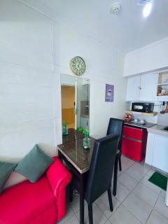 Evelyn's Place at Tagaytay 2 - 8