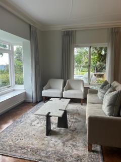 7 on Churchill Guest House - 1