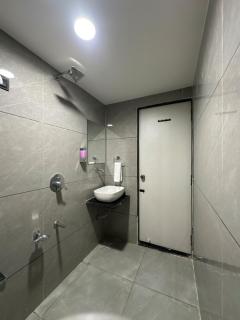 Hotel Grand Shiva - 8