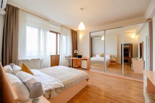 Bellevue by Ciullei - Panoramic - City Center - 1