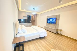 Luxury Studio at Monal Murree with Mountain Views - 1