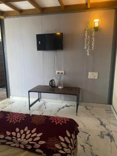 Kians Home Glass Villa - 9