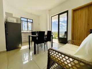 Sea View 2-Bedroom Apt, 10mins Walk to Beach - GBHC7 - The Vale - 9