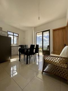 Sea View 2-Bedroom Apt, 10mins Walk to Beach - GBHC7 - The Vale - 4