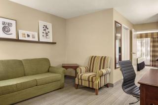 Country Inn & Suites by Radisson, Lima - 1