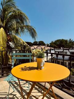 2-Bedroom Apt, 12mins Walk from Beach - LV10 - Flic-en-Flac - 6