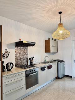 2-Bedroom Apt, 12mins Walk from Beach - LV10 - Flic-en-Flac - 3