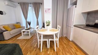 IVY Luxury Residence - Self Check-In 247 - Garden - Near Airport & Băneasa Mall - 5