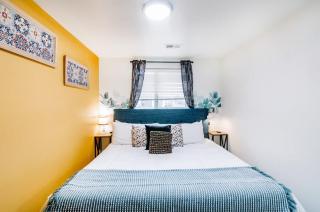 Luxury Downtown SLC Retreat, King Bed 2 Bed 1 Bath - 8