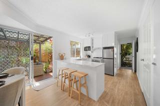 Acacia - Peaceful Mount Coolum Hideaway by the Coast - 1