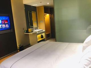 Magnotel Business Yangzhou China Grand Canal Museum Wanda Plaza - 1