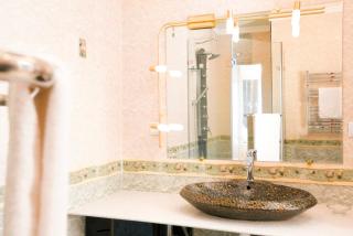 Center 2 BDR 2 BATH With Balcony Ararat View - 3