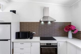 Idyllic Beach Retreat - 7