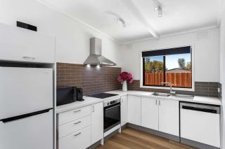 Idyllic Beach Retreat - 6