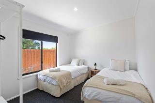 Idyllic Beach Retreat - 4