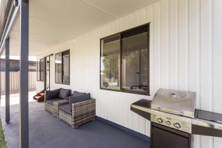 Idyllic Beach Retreat - 1