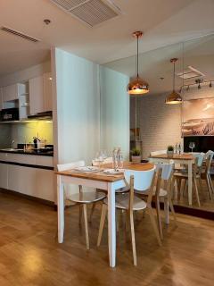 SkyLink Thonglor Luxury Condo with Pool BTS Access - 5