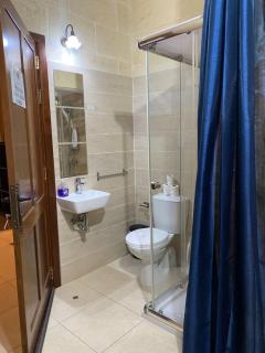 Poolside Paradise, Private comfort, stunning views, and effortless self checkin - 3