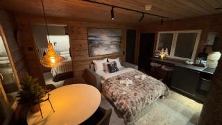 Luxury City Cottage - 2