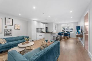 Cuffley Art Deco Flat - 0