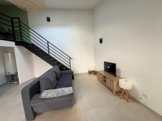 La Vie est Belle - 3