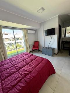 Depto de Primera Calidad, Cochera, Pile, Aire Ac - 1