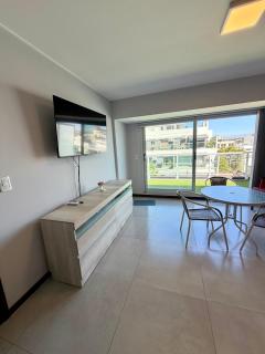 Depto de Primera Calidad, Cochera, Pile, Aire Ac - 8